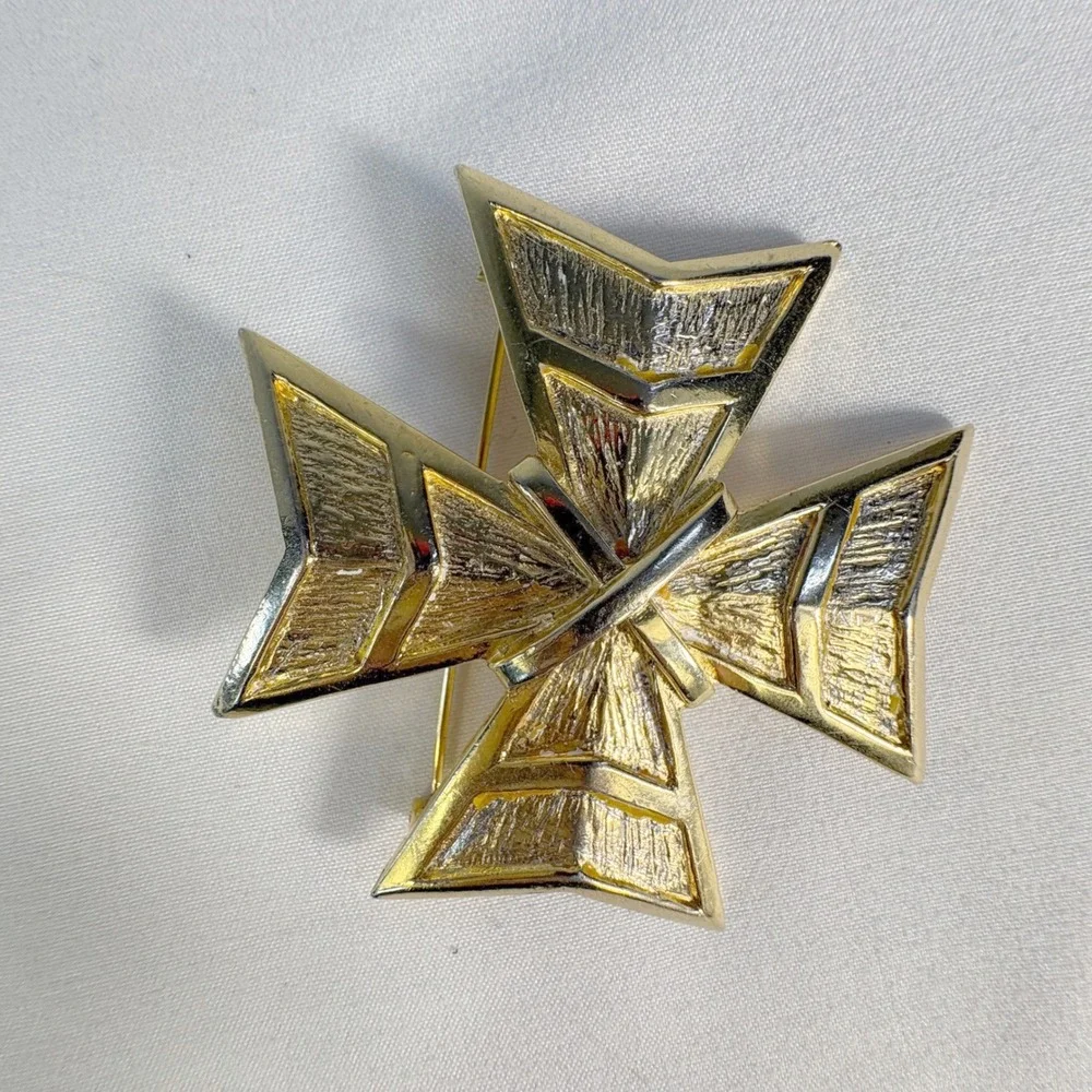 Vtg KJL‎ Kenneth Jay Lane Maltese Cross Brooch Pin 2.5